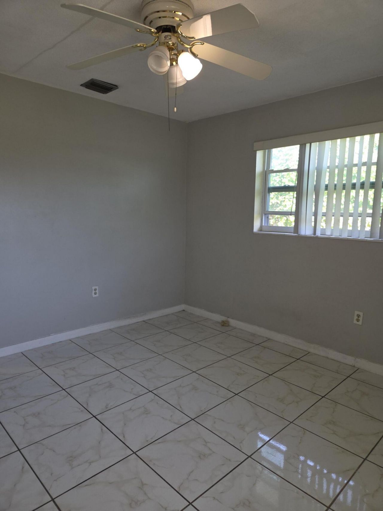 101 NW 188 Street Street, Miami, FL 33169 Photo