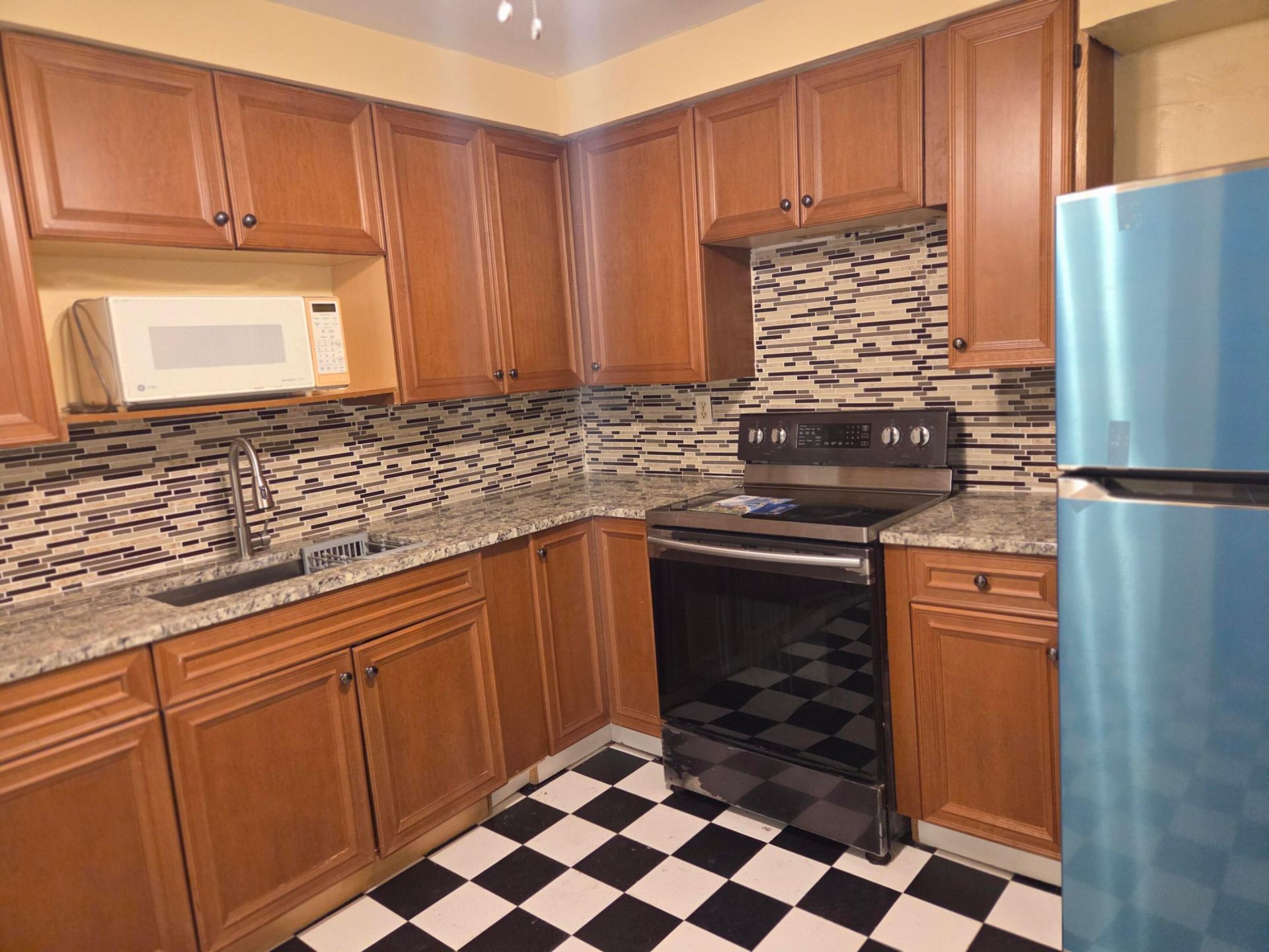 101 NW 188 Street Street, Miami, FL 33169 Photo