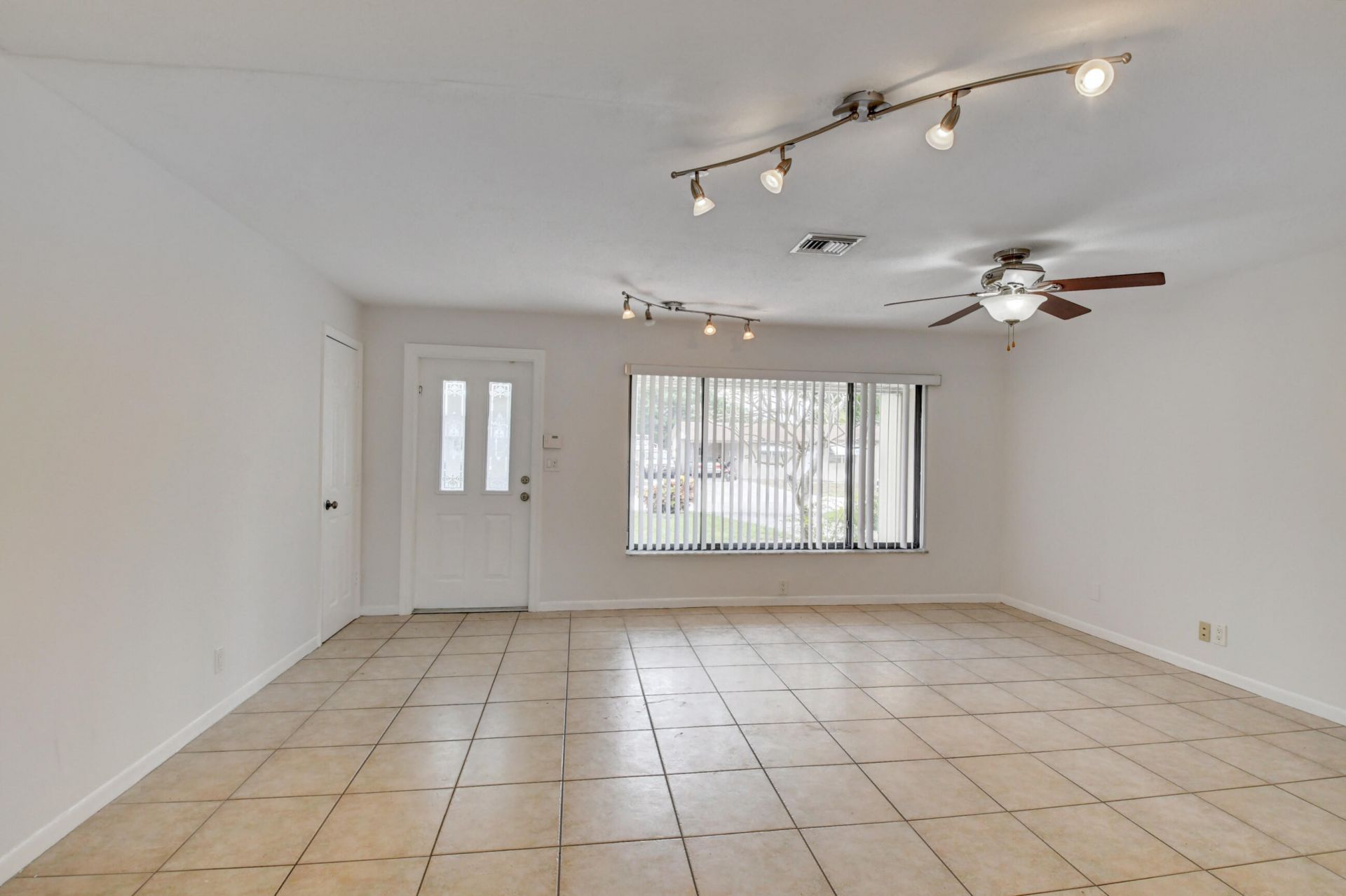 4163 NW 2nd Court, Boca Raton, FL 33431 Photo