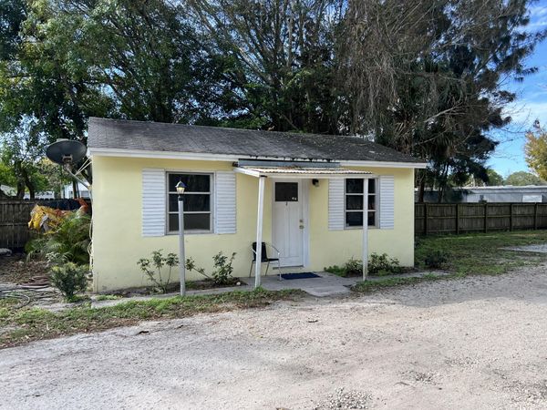 3261 S Us Highway 1, Unit 3, Fort Pierce, FL 34982