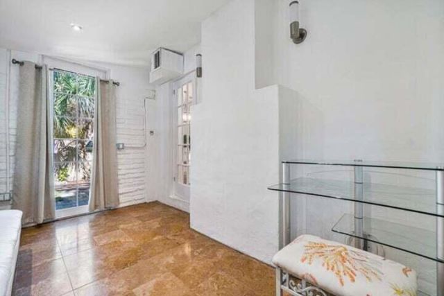 11 SW 4th Street, Delray Beach, FL 33444 Photo