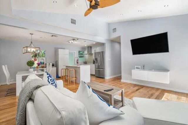 11 SW 4th Street, Delray Beach, FL 33444 Photo