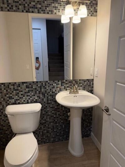 835 NE 191st Street, Miami, FL 33179 Photo