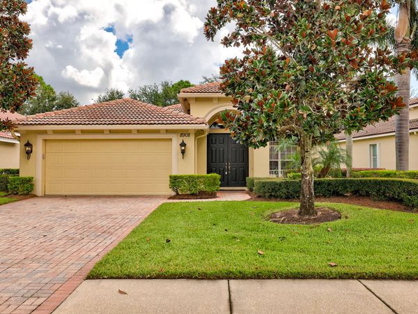8908 Champions Way, Port St. Lucie, FL 34986