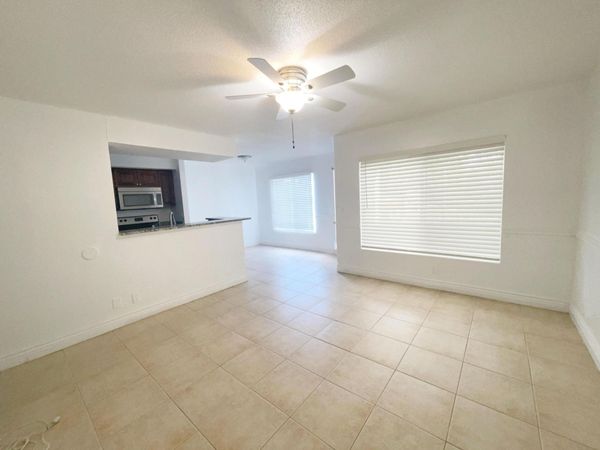 815 W Boynton Beach Boulevard, Unit 4-102, Boynton Beach, FL 33426