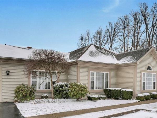 242 Wilcox Road, Austintown, OH 44515