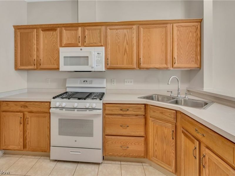 242 Wilcox Road, Austintown, OH 44515 Photo 14