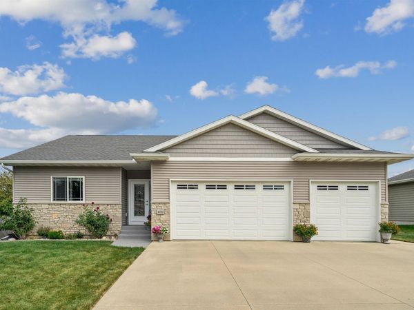 4755 Winghaven Drive, Waterloo, IA 50701