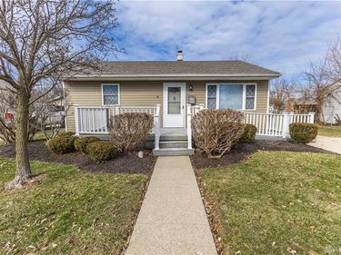 818 Flintridge Drive, Fairborn, OH 45324