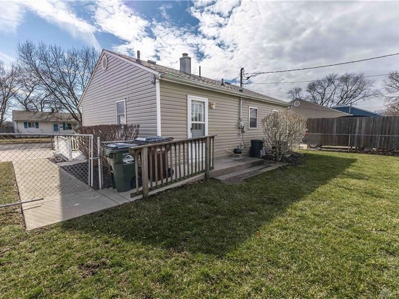 818 Flintridge Drive, Fairborn, OH 45324 Photo 13