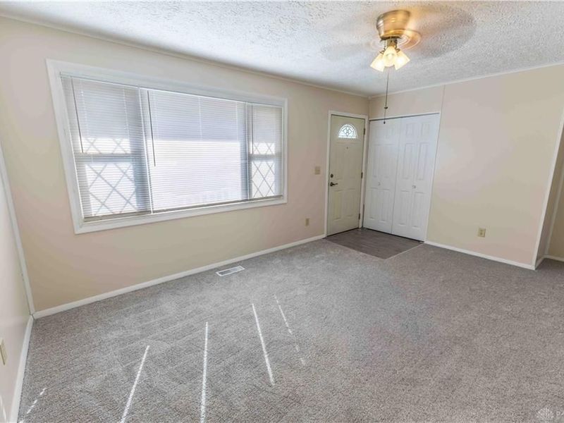 818 Flintridge Drive, Fairborn, OH 45324 Photo 5