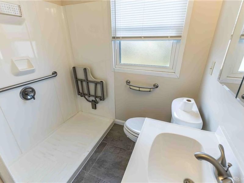 818 Flintridge Drive, Fairborn, OH 45324 Photo 8