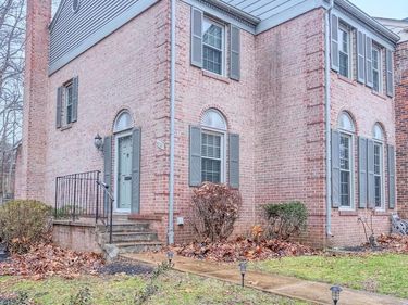 10321 HAMPSHIRE GREEN AVENUE, FAIRFAX, VA 22032