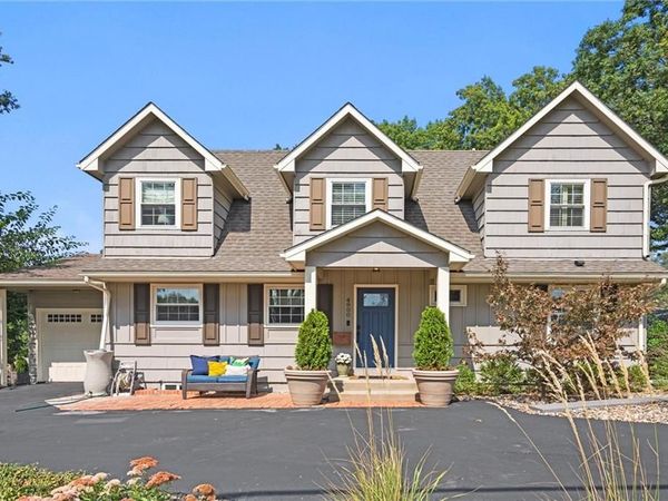 4900 W 79th Street, Prairie Village, KS 66208