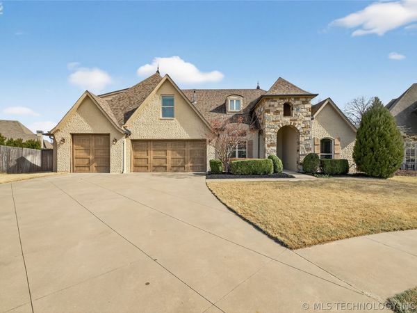 11813 S New Haven Avenue, Tulsa, OK 74137