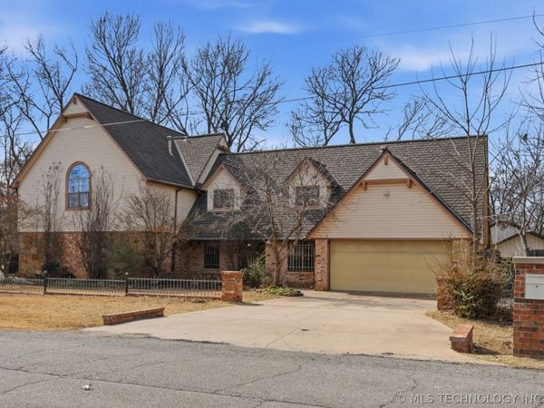 8320 S 36th West Avenue , Tulsa, OK 74132