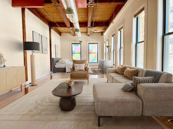 49 Munroe, Unit 201, Lynn, MA 01901