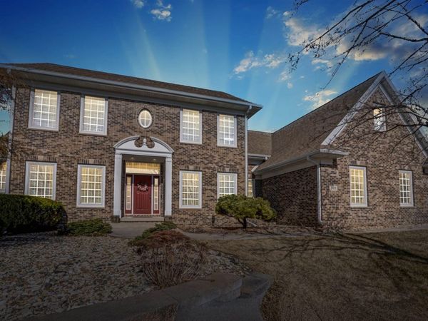 3023 Wellington Drive, Cedar Falls, IA 50613