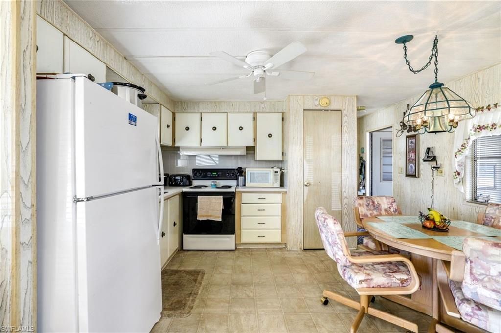 27570 Hoenie Dr, Bonita Springs, FL 34135 Photo