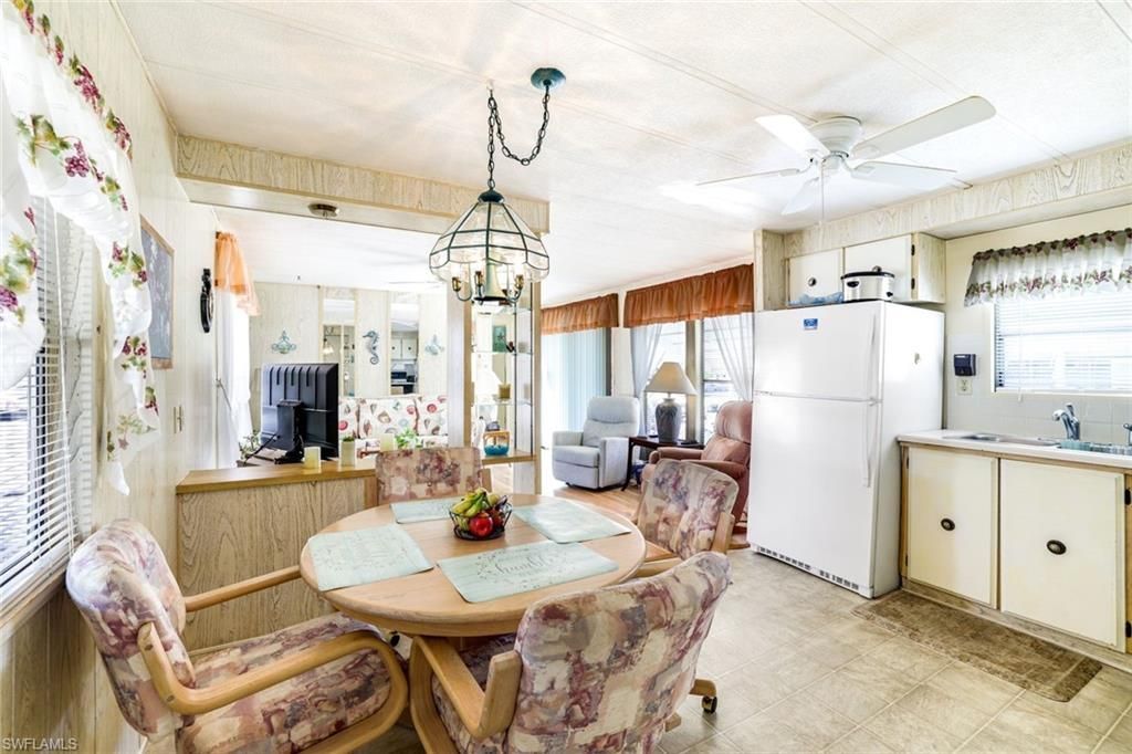 27570 Hoenie Dr, Bonita Springs, FL 34135 Photo