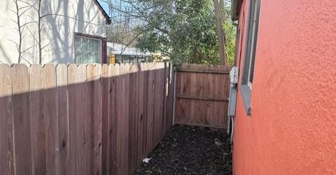 3839 Martin Luther King Jr Blvd #b, Unit B, Sacramento, CA 95820 Photo
