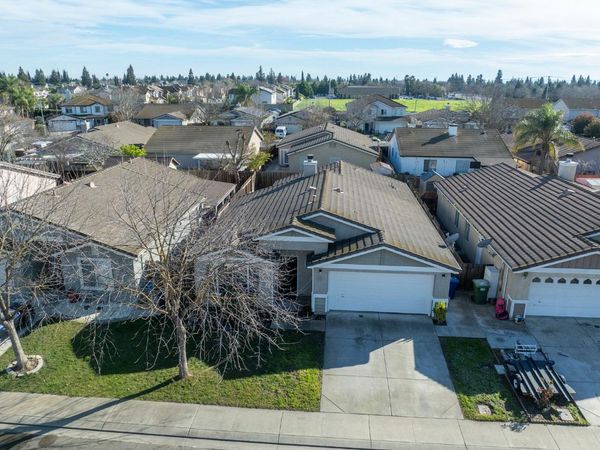 2012 Spring Ln, Modesto, CA 95356