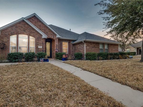4500 Fox River Trail, Arlington, TX 76017