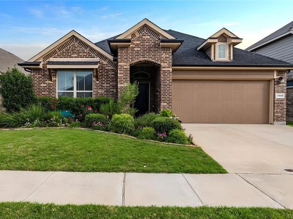 1900 Cardinal Way, Argyle, TX 76226