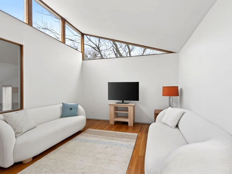 3595 Cooper Road, Blue Ash, OH 45241 Photo 9