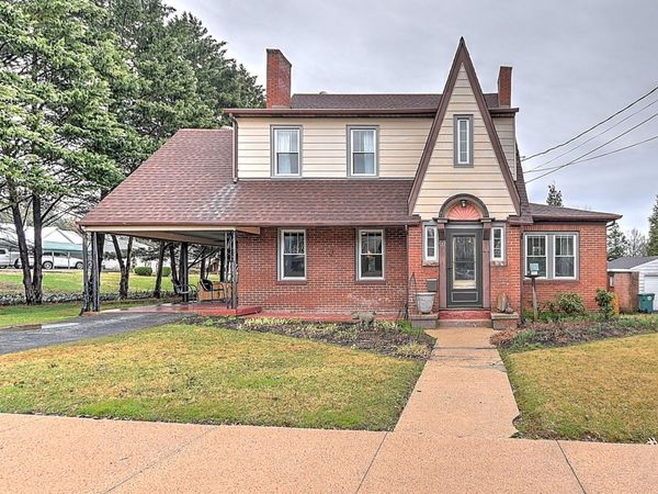 722 Lawrence Avenue, Bristol, VA 24201