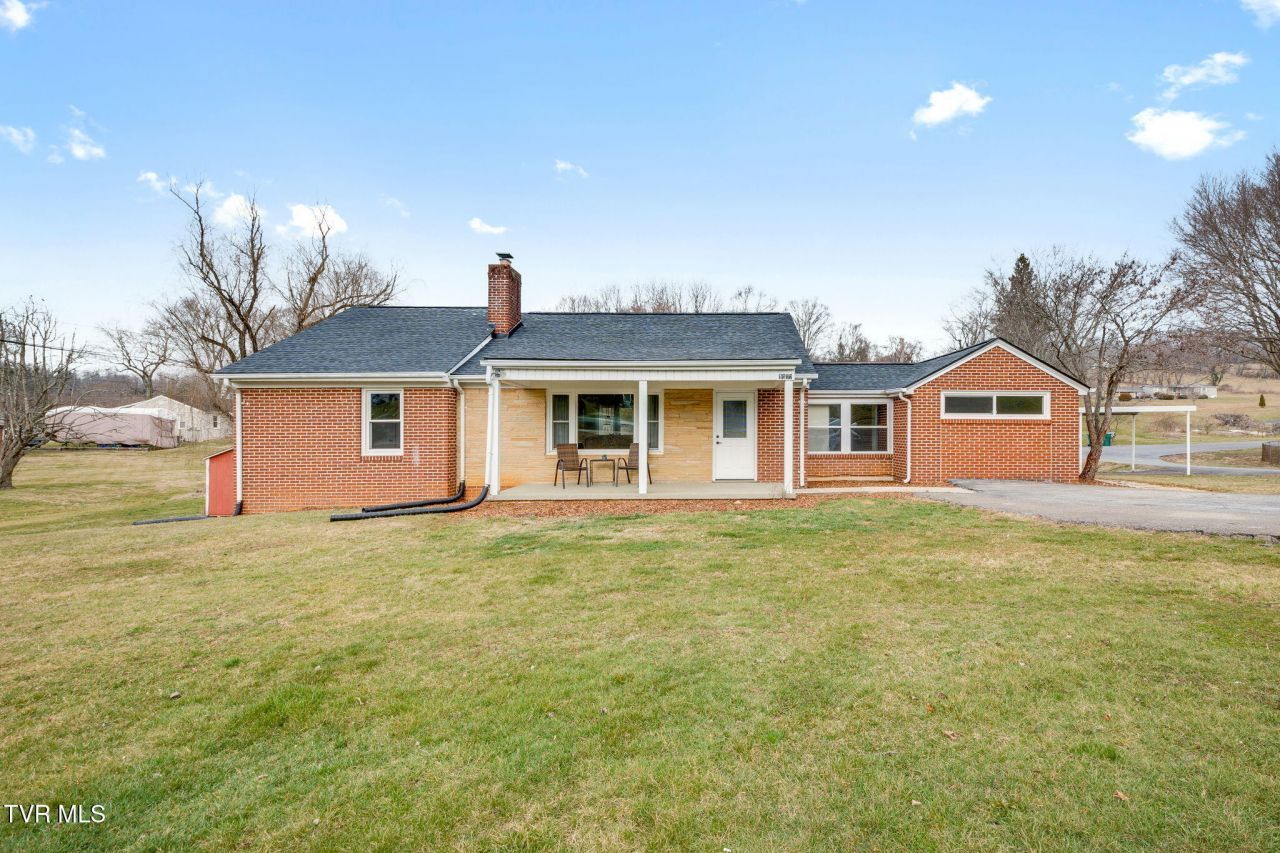 1077 Highway 126, Bristol, TN 37620 Main Photo