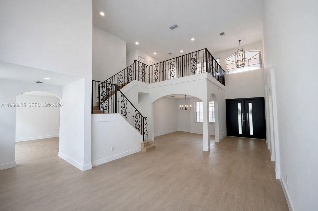 357 SW 188th Ter, Pembroke Pines, FL 33029 Photo