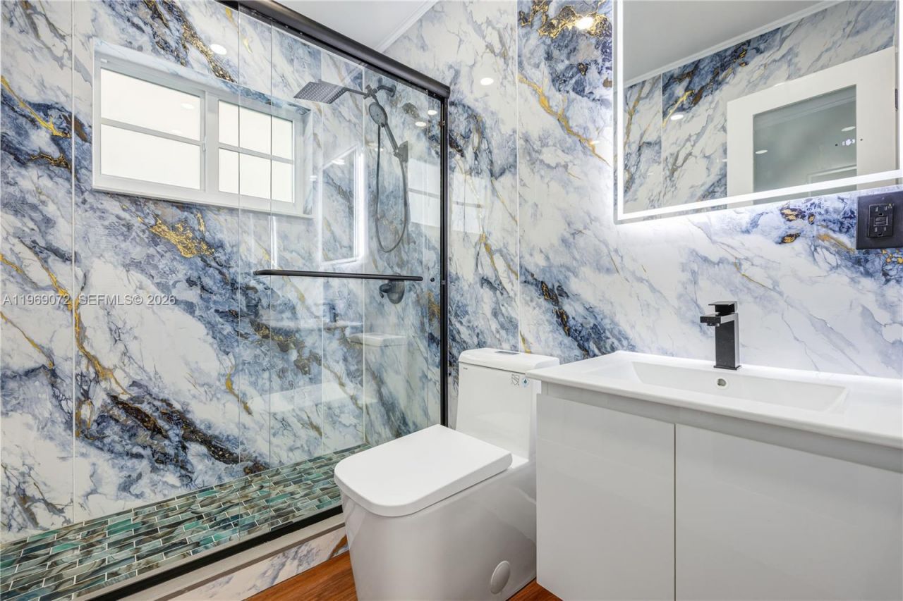 2520 NW 108th St, Miami, FL 33167 Photo