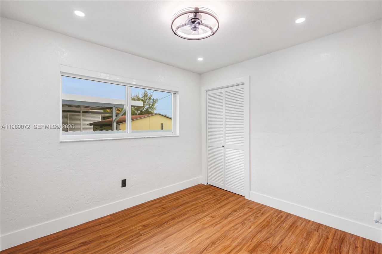 2520 NW 108th St, Miami, FL 33167 Photo