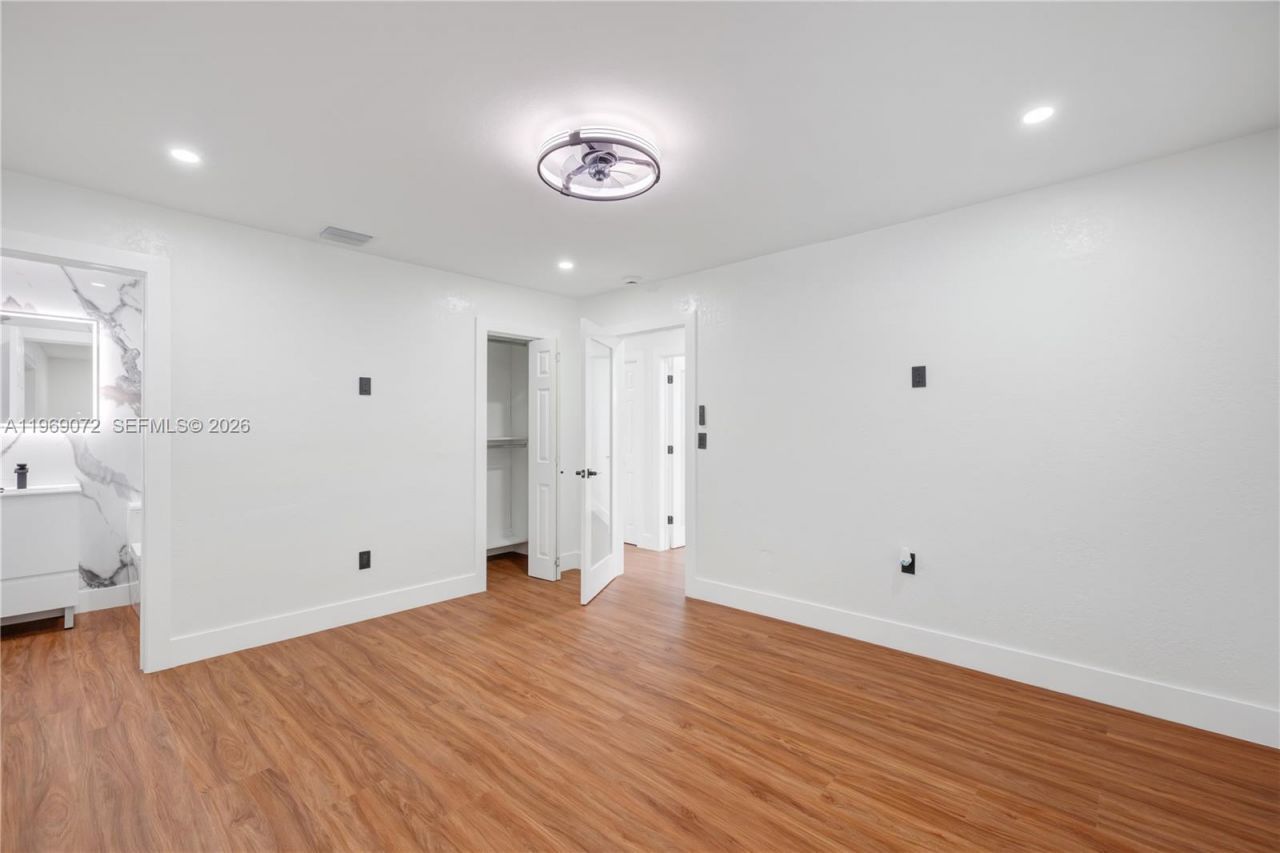 2520 NW 108th St, Miami, FL 33167 Photo