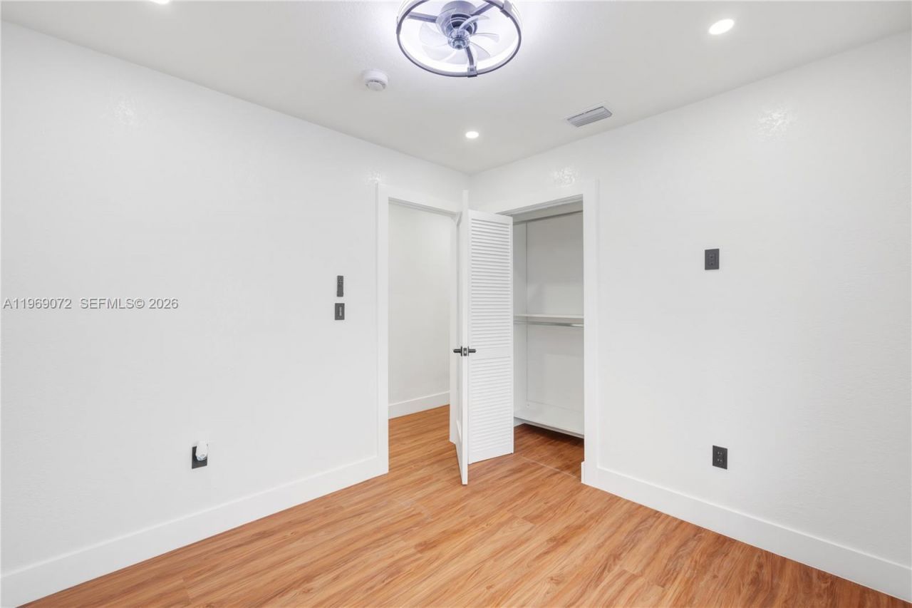 2520 NW 108th St, Miami, FL 33167 Photo