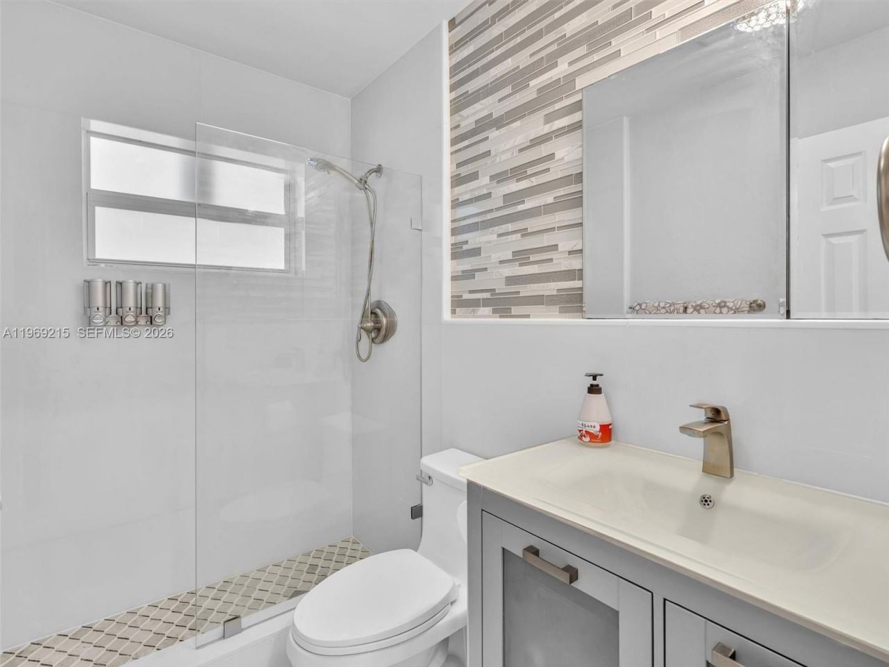 5121 NE 30th Ter , Lighthouse Point, FL 33064 Photo