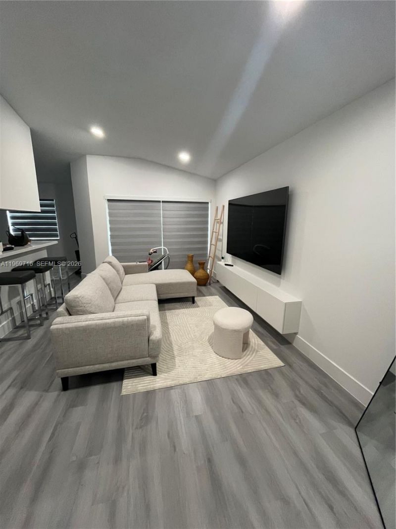 9811 Westview Dr, Unit 922, Coral Springs, FL 33076 Photo