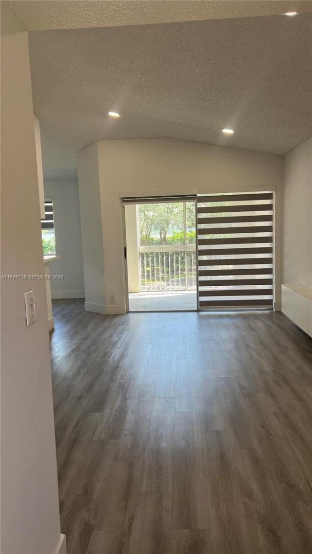 9811 Westview Dr, Unit 922, Coral Springs, FL 33076 Photo