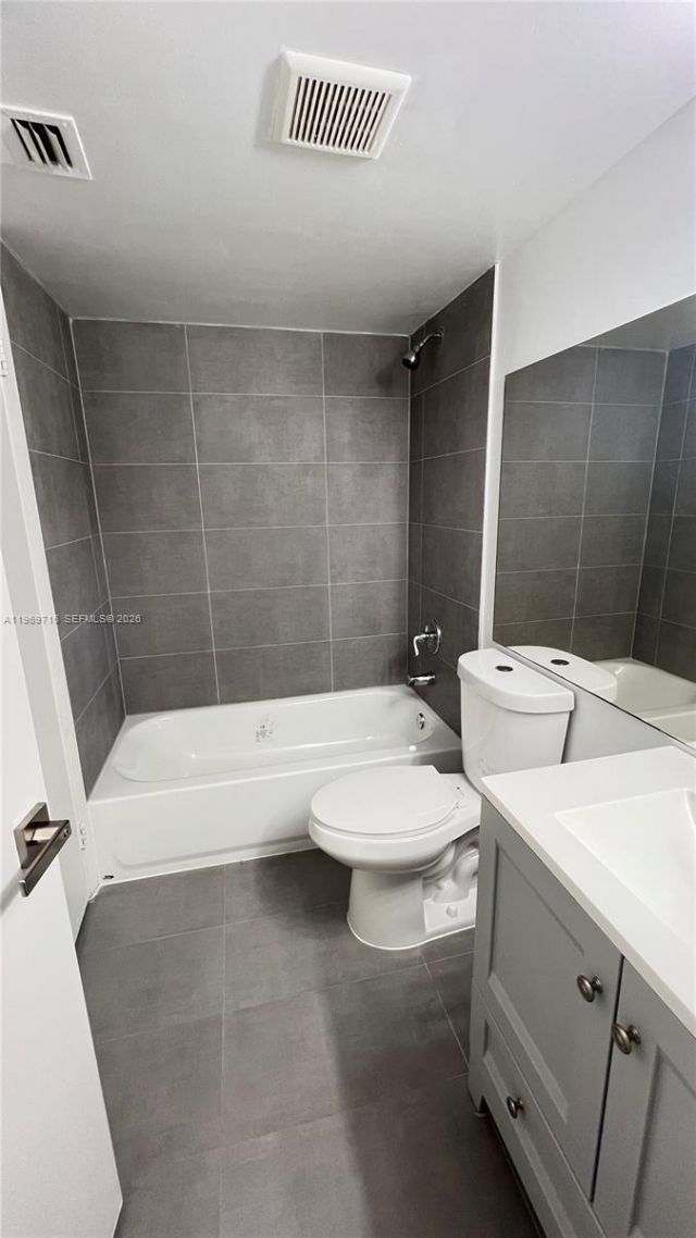 9811 Westview Dr, Unit 922, Coral Springs, FL 33076 Photo