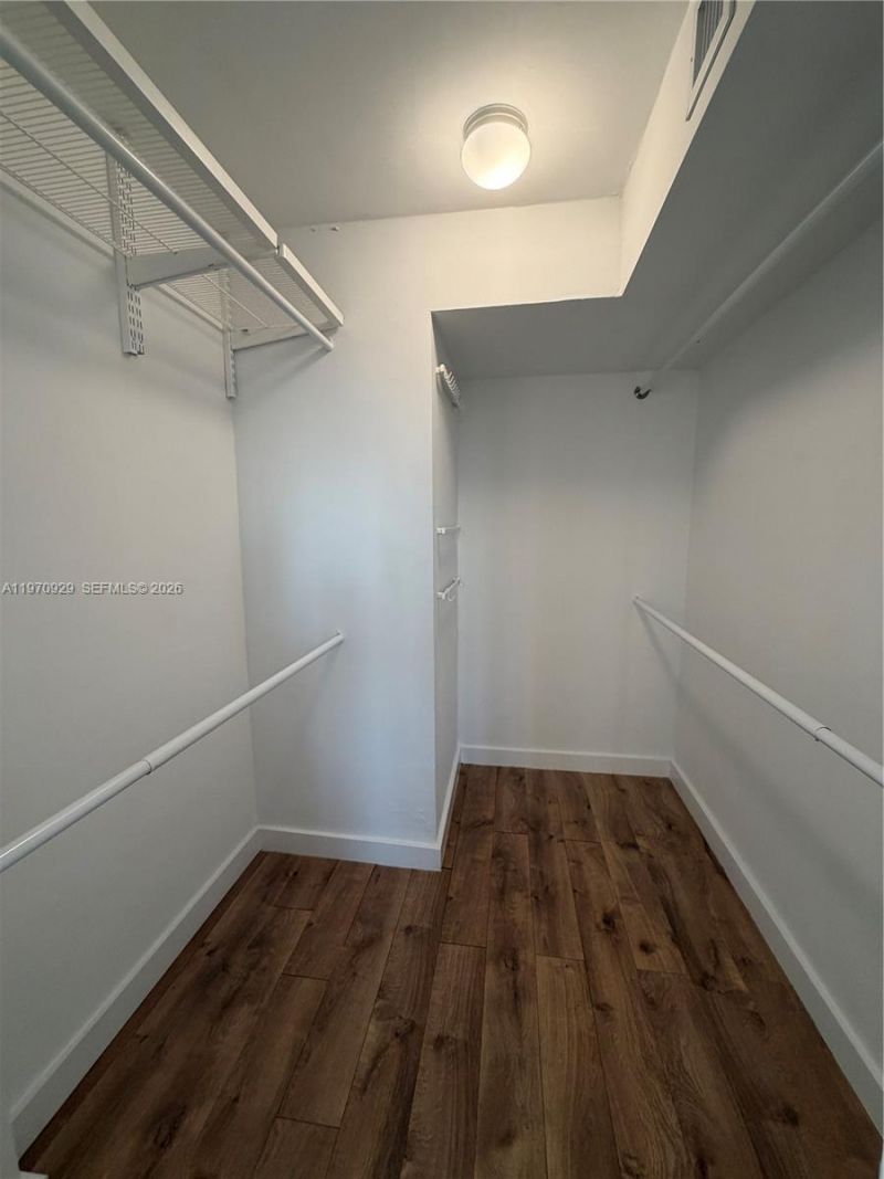 7900 Tatum Waterway Dr , Unit 506, Miami Beach, FL 33141 Photo