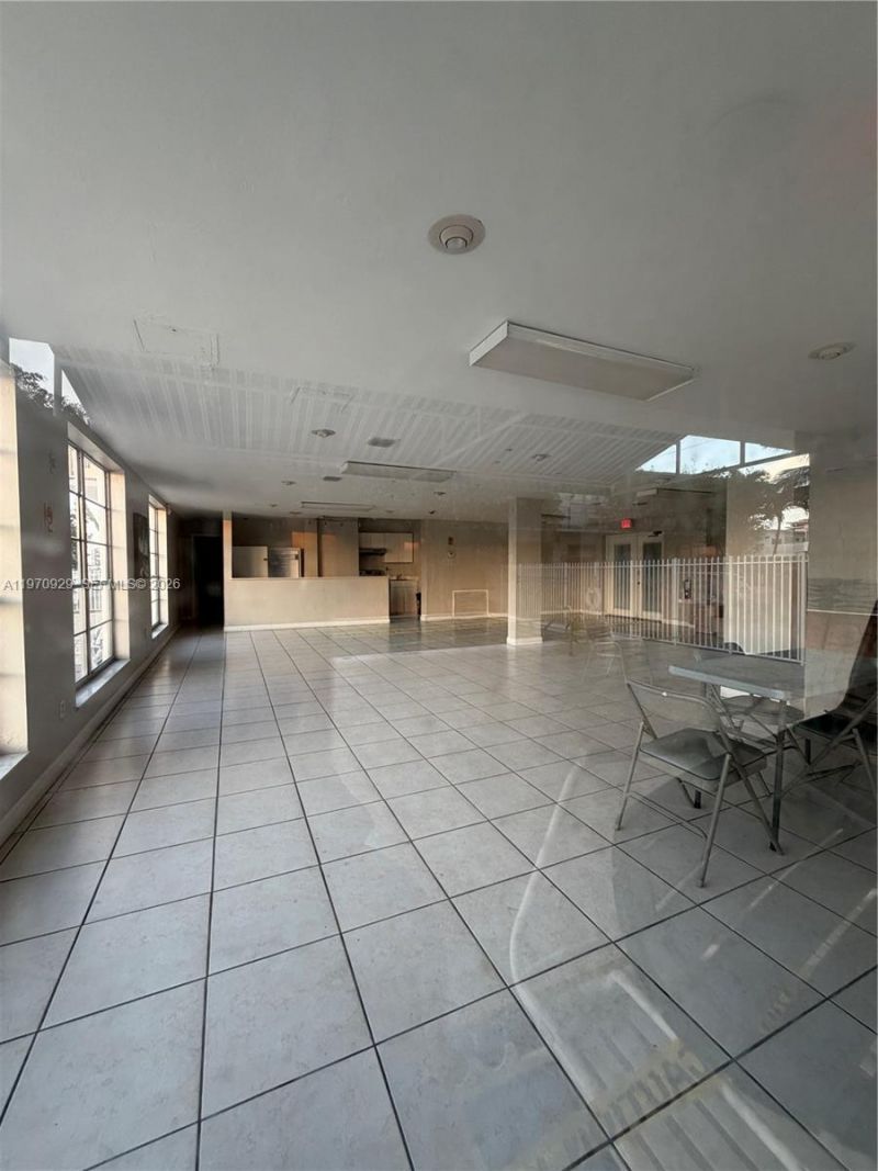 7900 Tatum Waterway Dr , Unit 506, Miami Beach, FL 33141 Photo