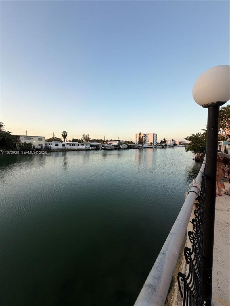 7900 Tatum Waterway Dr , Unit 506, Miami Beach, FL 33141 Photo