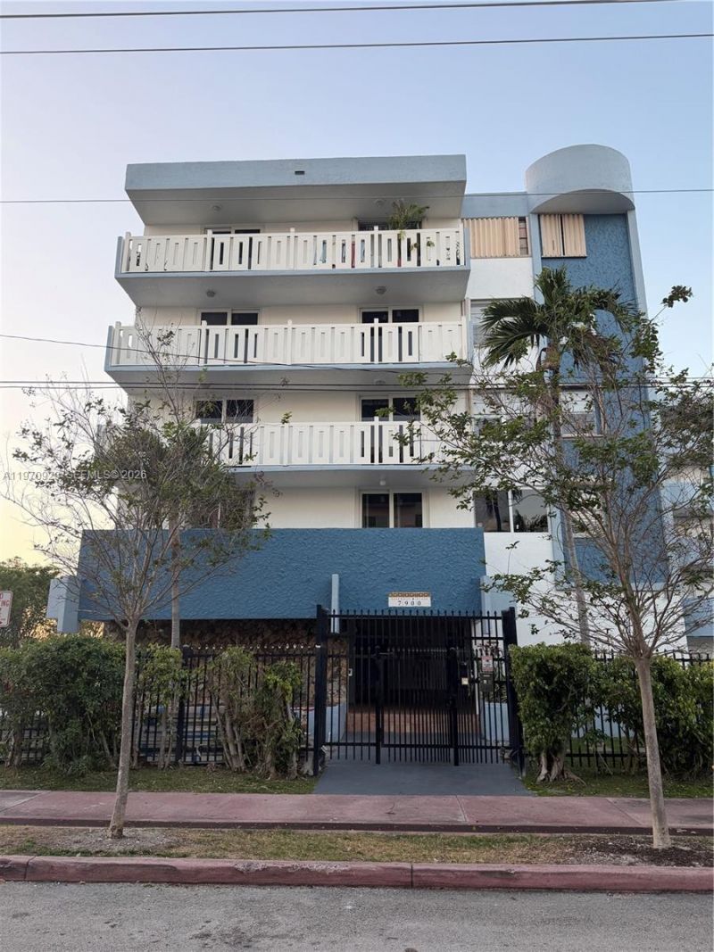 7900 Tatum Waterway Dr , Unit 506, Miami Beach, FL 33141 Photo