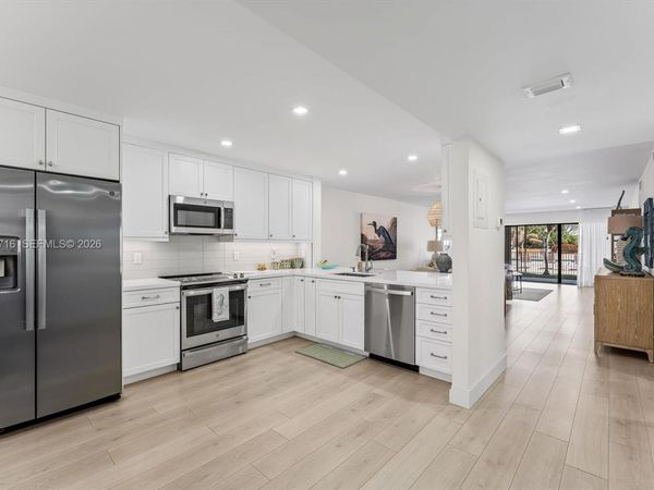 1030 Us Highway 1 , Unit 112, North Palm Beach, FL 33408