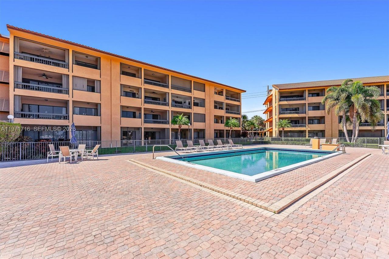 1030 Us Highway 1 , Unit 112, North Palm Beach, FL 33408 Photo