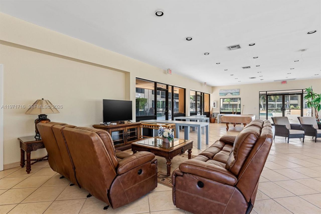 1030 Us Highway 1 , Unit 112, North Palm Beach, FL 33408 Photo