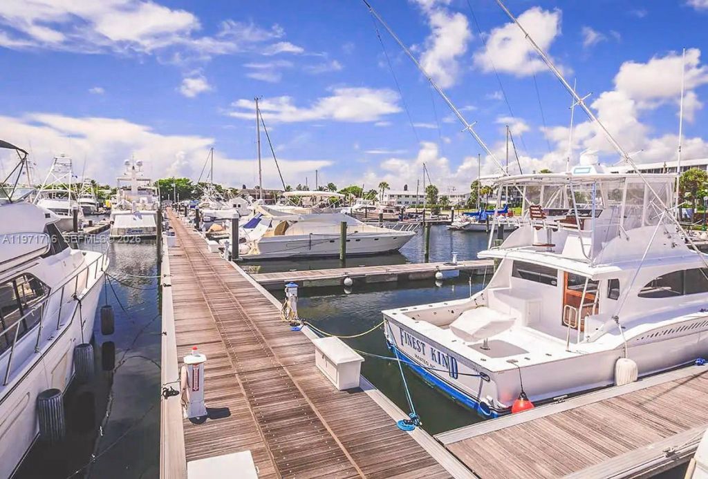 1030 Us Highway 1 , Unit 112, North Palm Beach, FL 33408 Photo