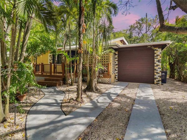 550 Quail Ave , Miami Springs, FL 33166