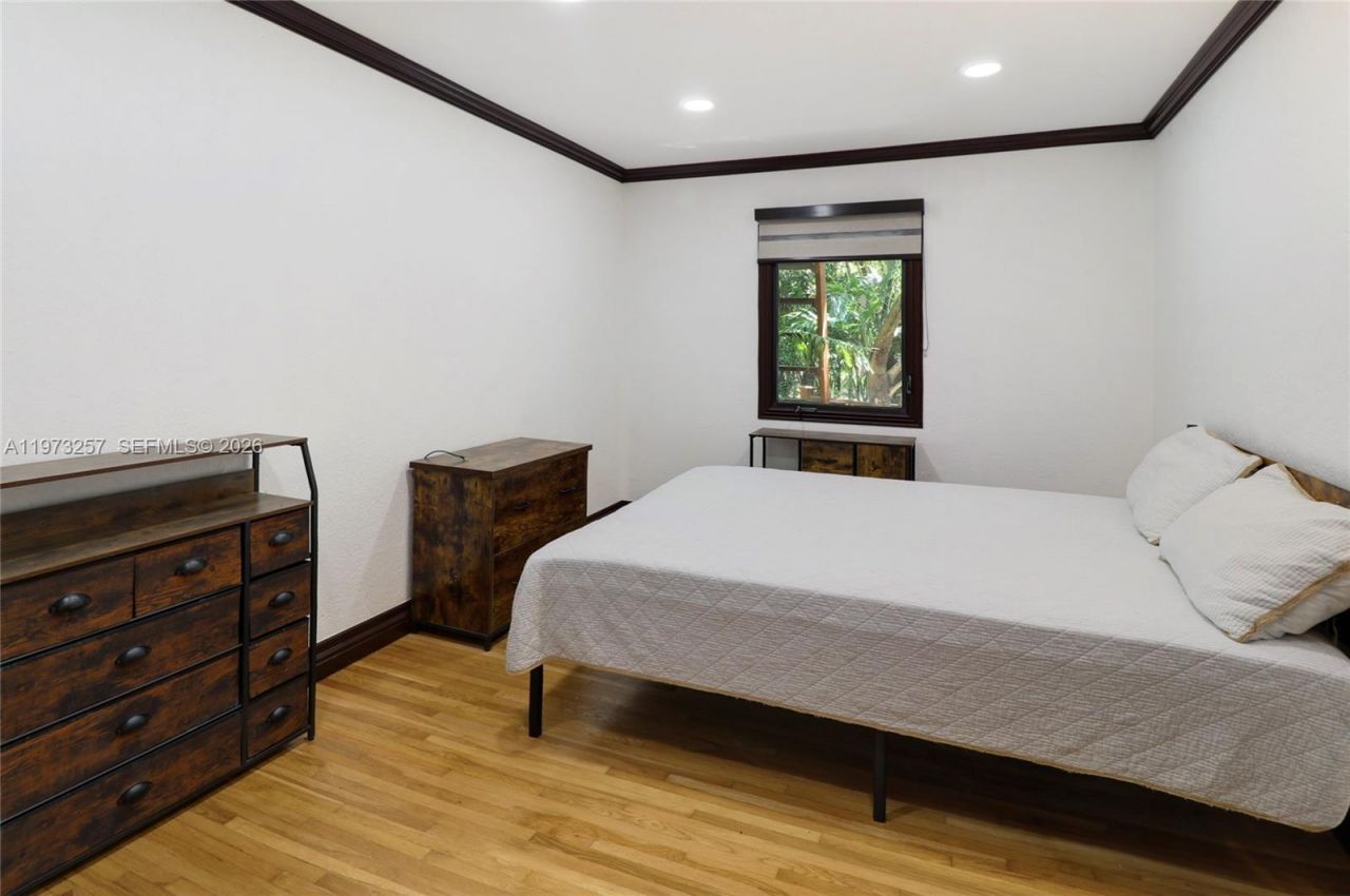 550 Quail Ave , Miami Springs, FL 33166 Photo